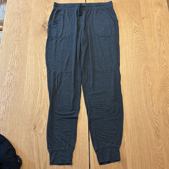 GAP Truesleep Jogger Bundle - Picture 2 of 9